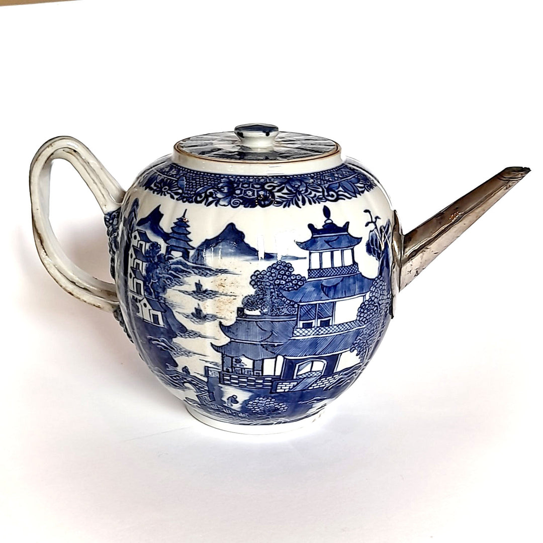 Qinglong Blue and White Punch Pot, ca. 1770